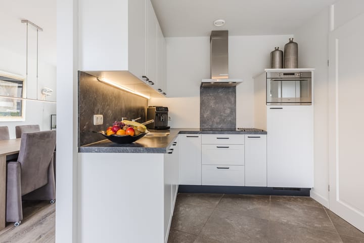 Photo 9 of Munnekeburenstraat 136