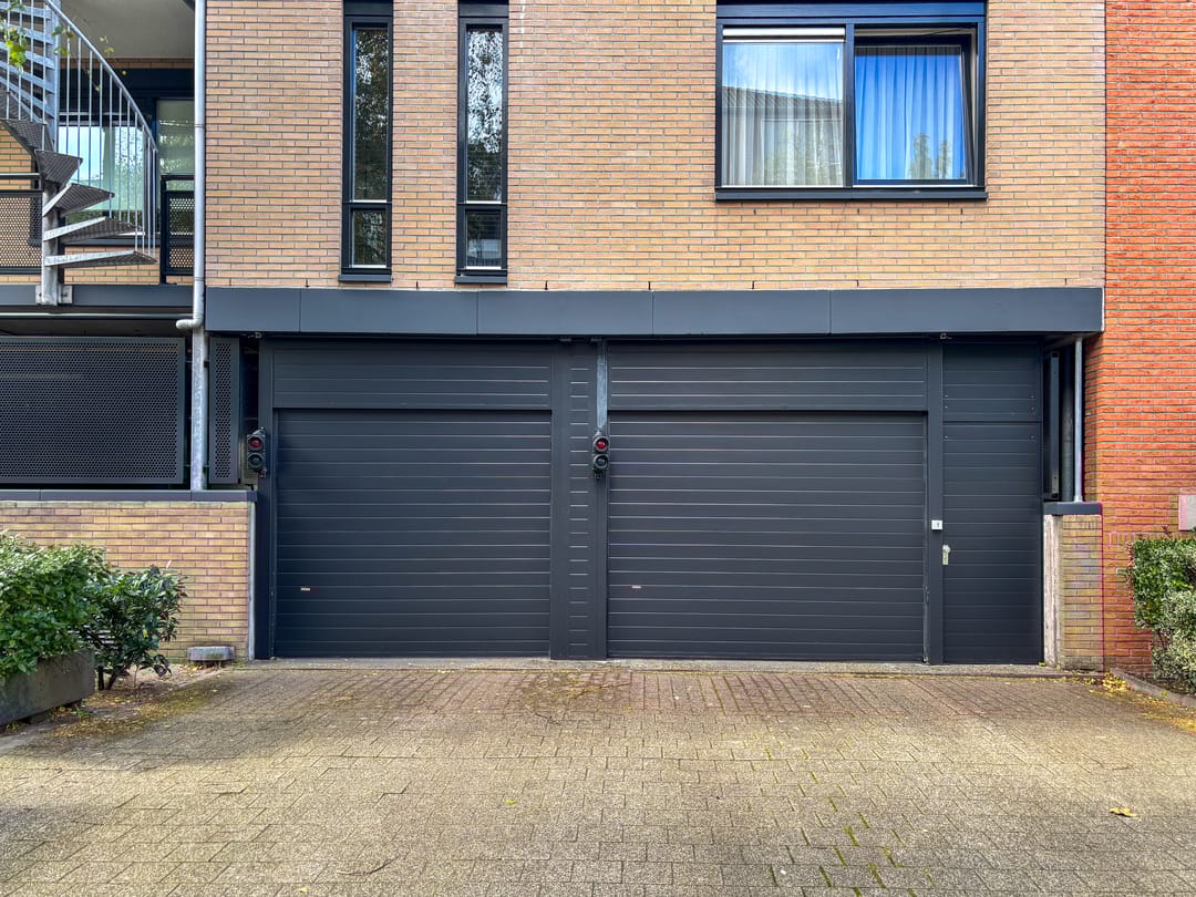 Photo 1 of Raadhuisstraat parkeren