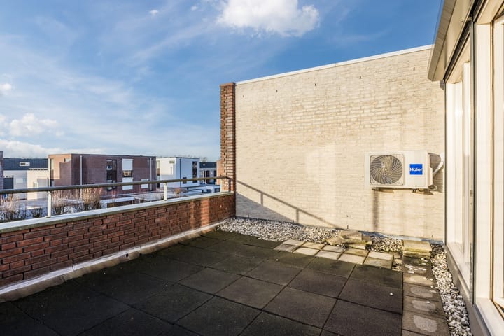 Foto 21 van Schipluidenlaan 44