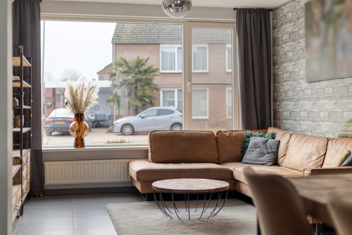 Foto 9 van Klaproosstraat 7