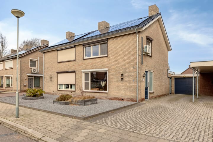 Foto 1 van Klaproosstraat 7