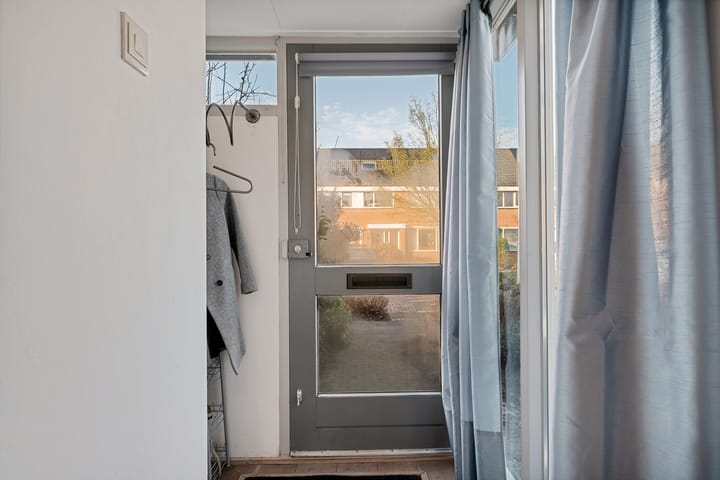 Photo 16 of Souwe 27