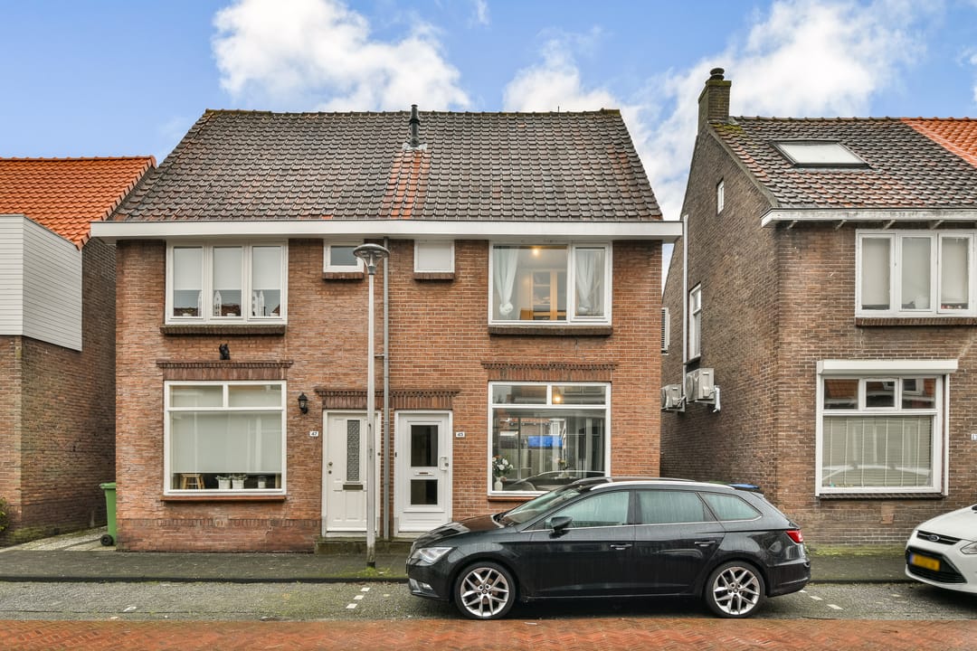 Foto 1 van Admiraal de Ruyterstraat 45