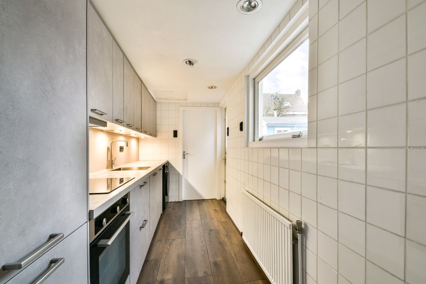 Foto 10 van Admiraal de Ruyterstraat 45