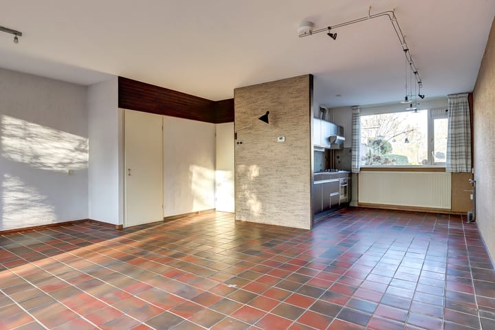 Photo 11 of Schoener 32