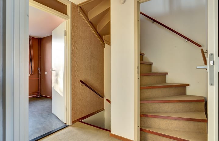 Photo 13 of Schoener 32