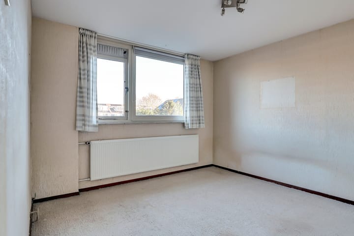 Photo 14 of Schoener 32