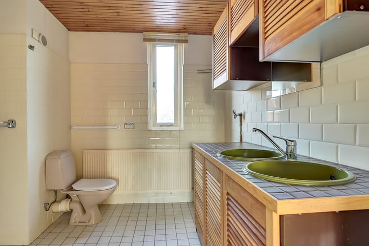 Photo 20 of Schoener 32