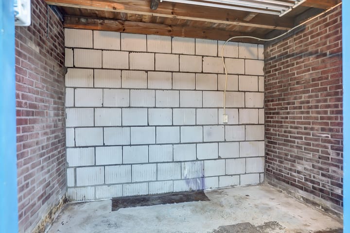 Photo 29 of Schoener 32