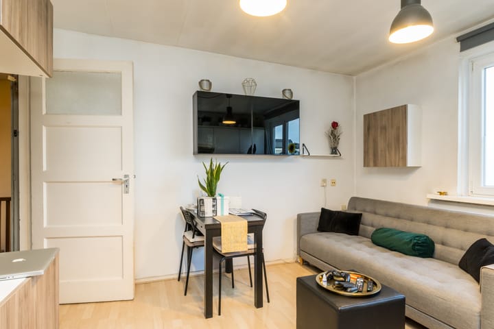 Photo 2 of Frankenstraat 126-D