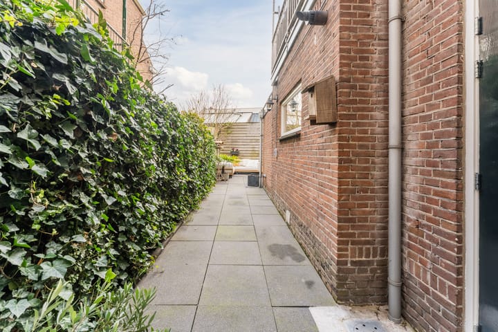 Foto 9 van Voltastraat 9