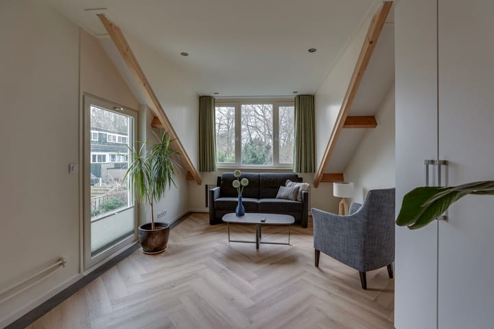 Foto 4 van Landsteinerweg 14