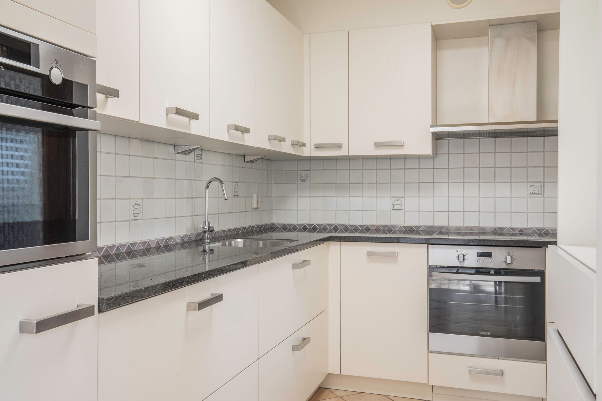 Foto 9 van Kanaal B ZZ 195