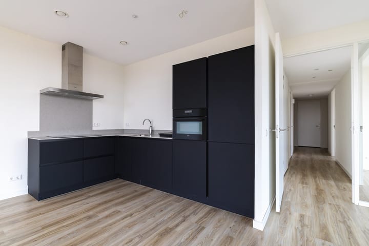 Photo 3 of Vincent van den Heuvellaan 193