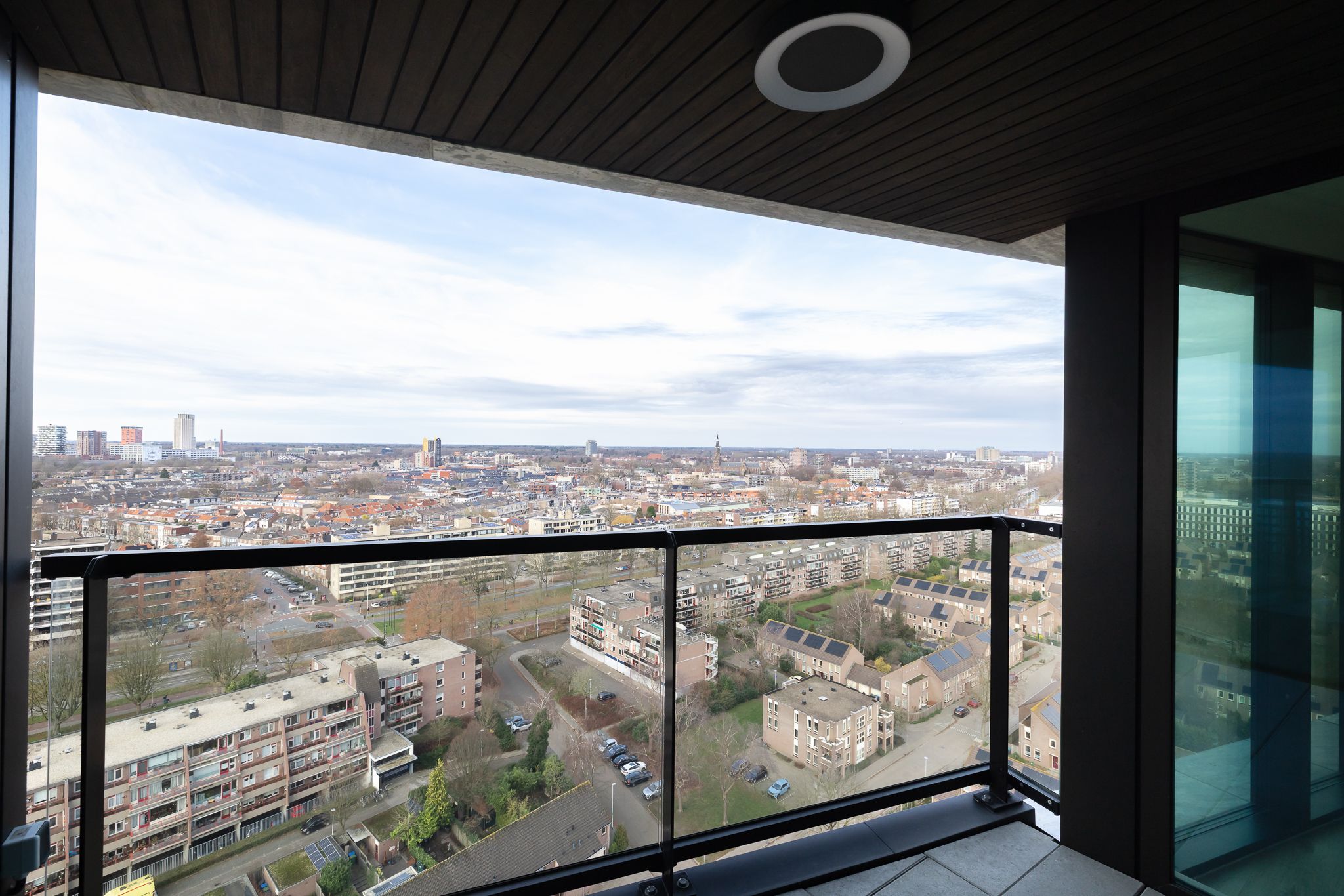 Foto 6 van Vincent van den Heuvellaan 193