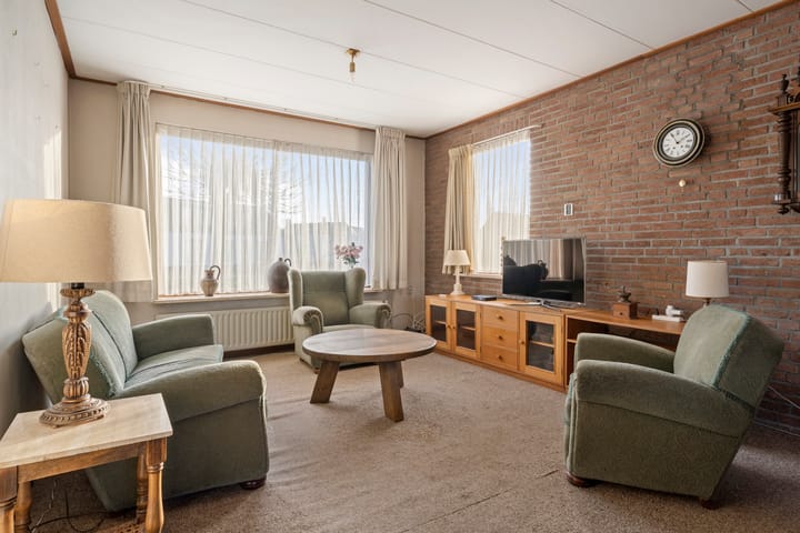 Photo 2 of Roosendaalsebaan 4