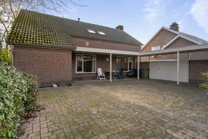 Photo 32 of Roosendaalsebaan 4