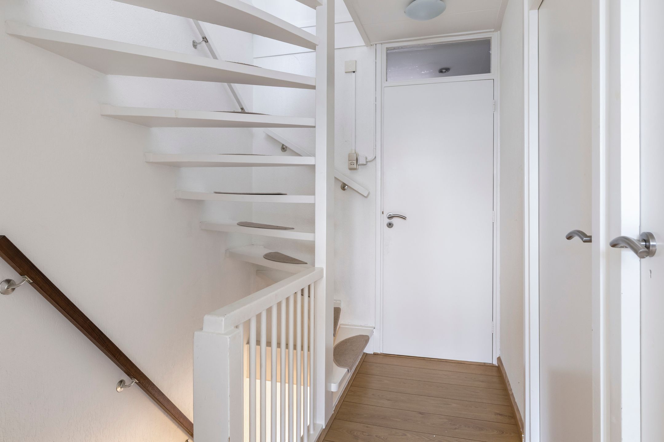 Photo 12 of Schultz van Haegenstraat 17