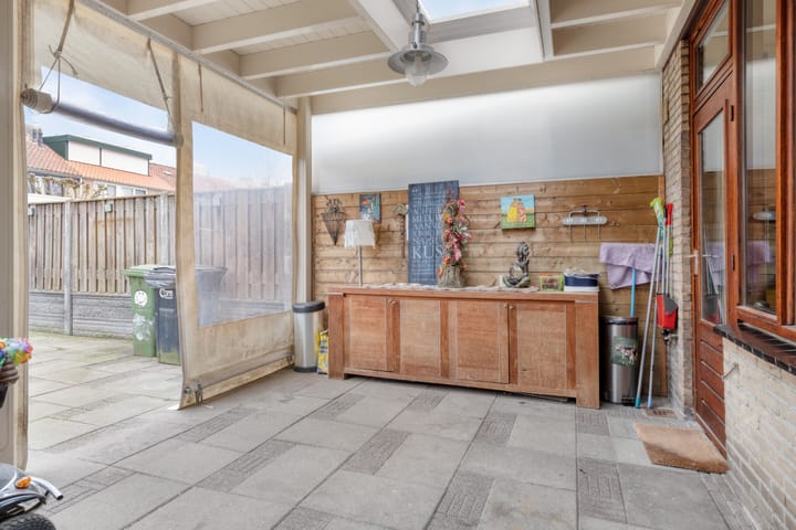 Foto 17 van van Aitzemastraat 13