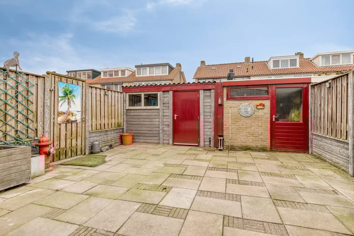 Foto 28 van van Aitzemastraat 13