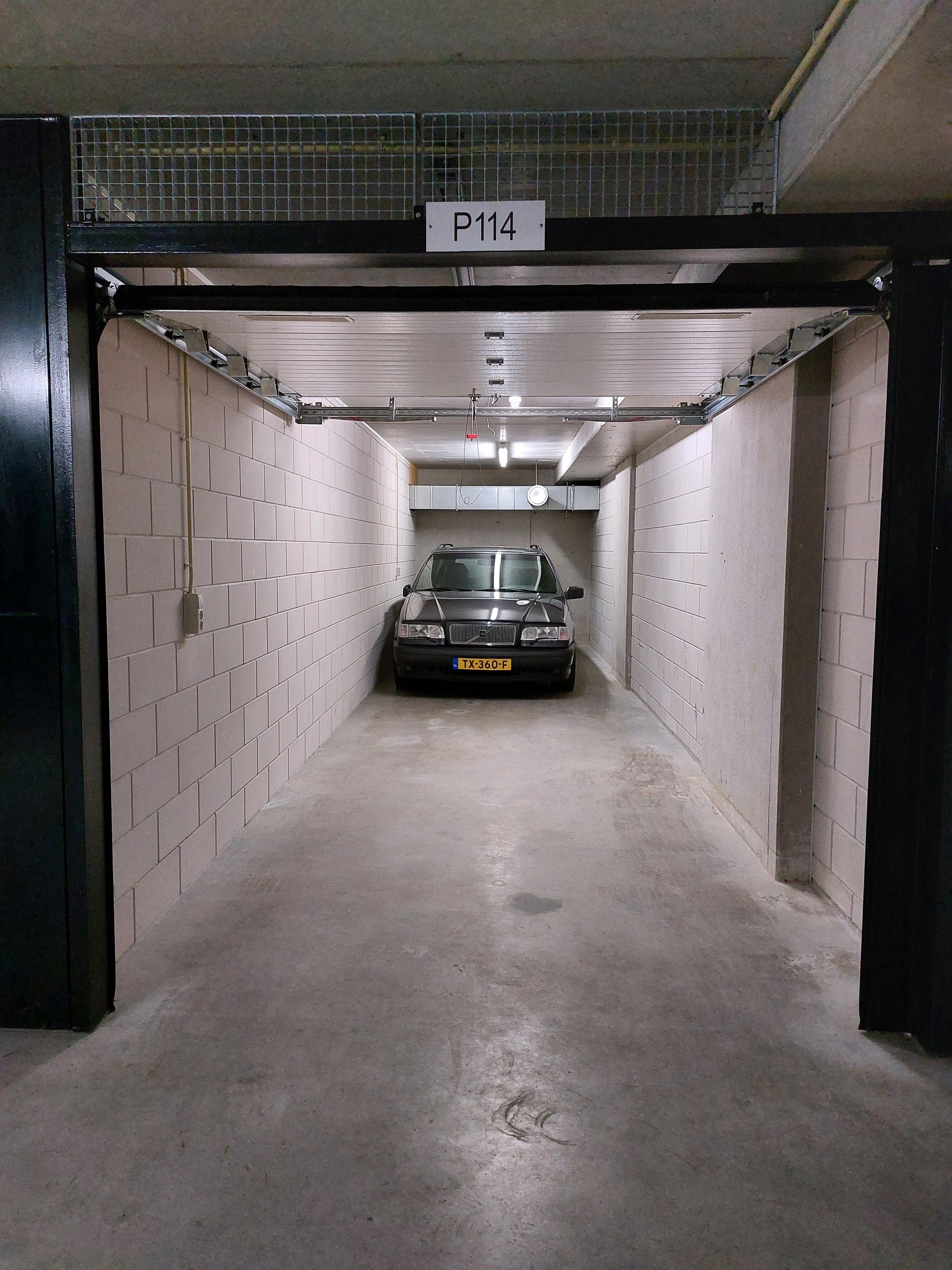 Foto 12 van Eemnesserweg 18 box 114