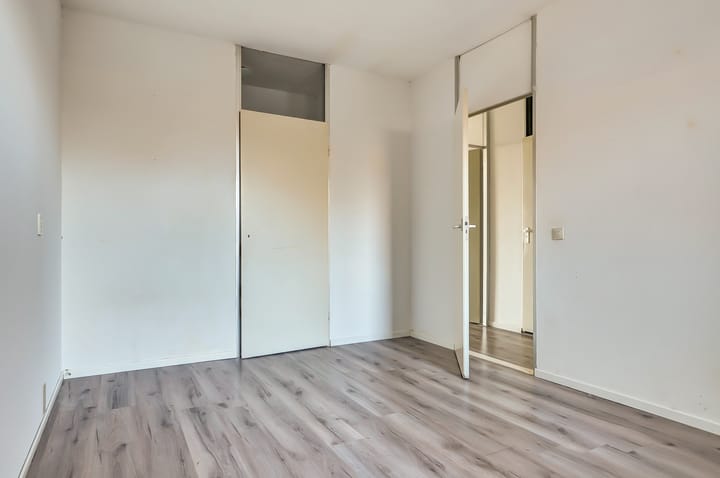 Foto 12 van Winkelwaard 84