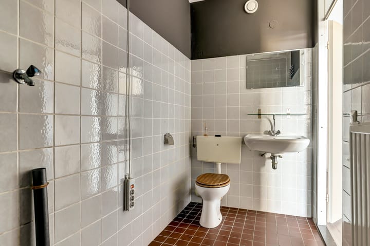 Foto 15 van Winkelwaard 84