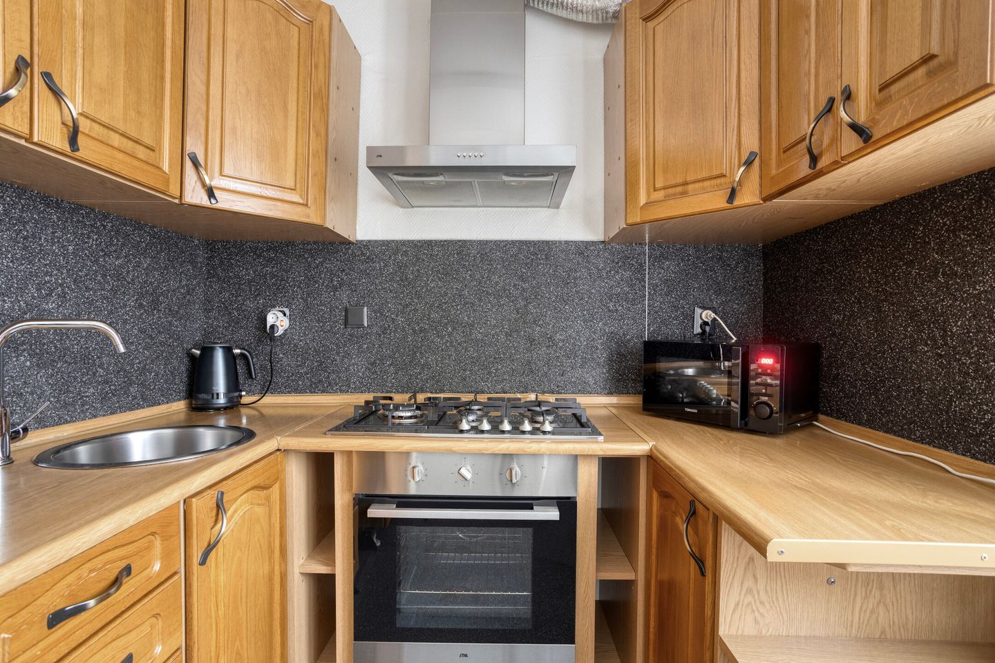 Foto 10 van Habsburgerstraat 12