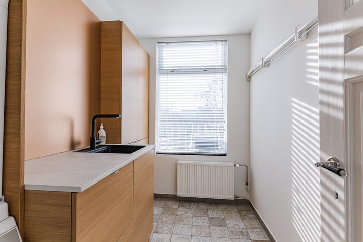 Foto 47 van Bredaseweg 294