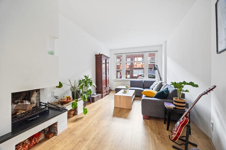 Photo 5 of Linnaeusstraat 209