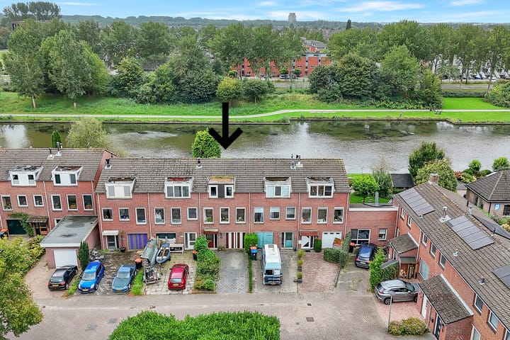 Zoom 15 18 main image