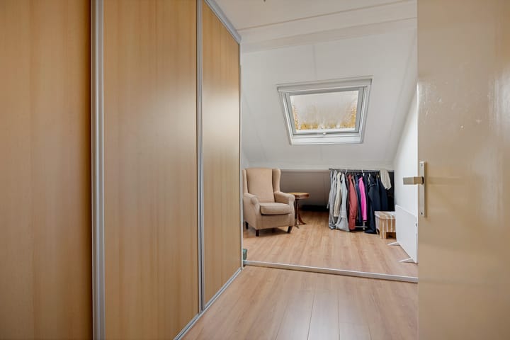 Photo 24 of Anssen 36