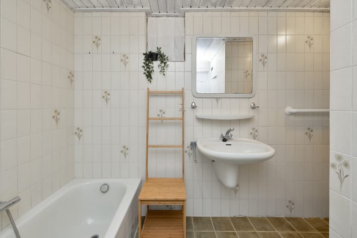 Photo 9 of Grote Sloot 358