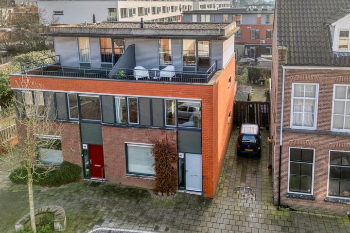 Photo 29 of Soendastraat 42