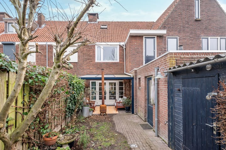 Photo 5 of Pastoor van Leeuwenstraat 82