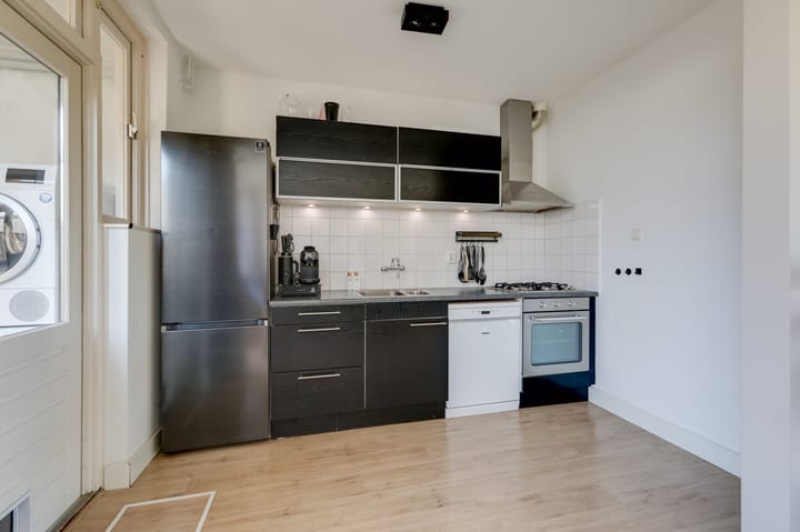 Photo 23 of Nicolaas Beetsstraat 5