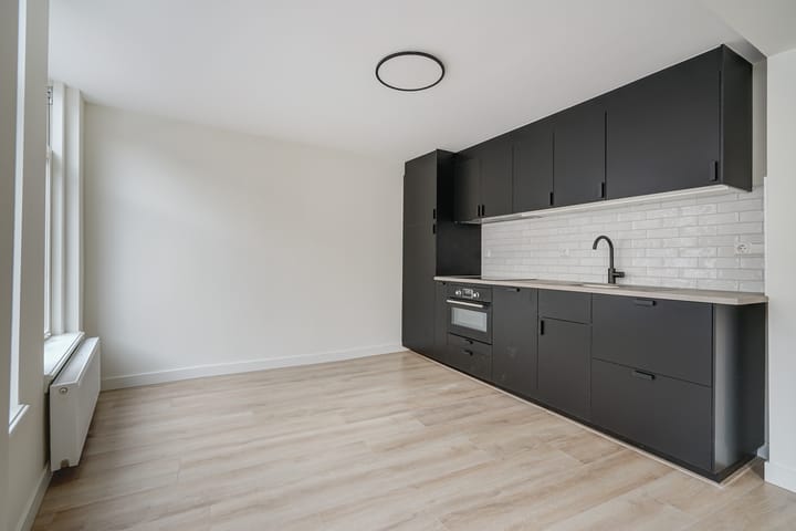 Photo 3 of Westeinde 141-A