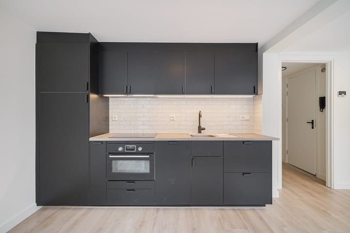 Photo 4 of Westeinde 141-A