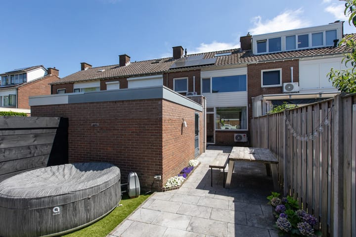 Photo 51 of Nicolaas Beetsstraat 5