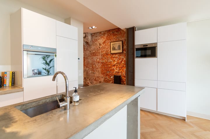 Photo 4 of Wilhelminastraat 2-H