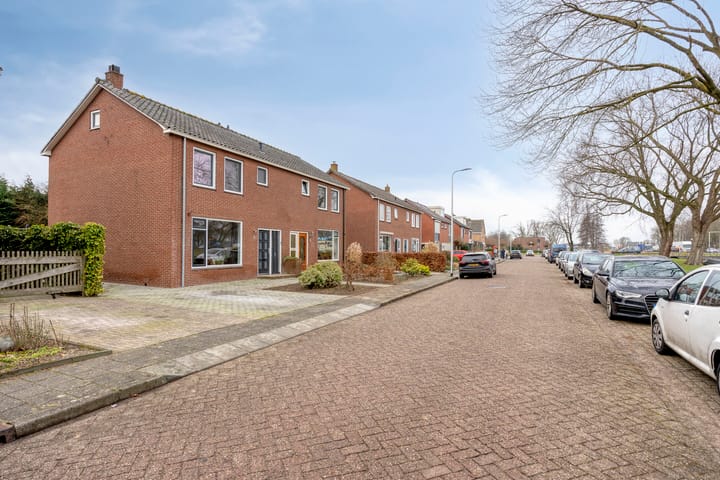 Foto 7 van van Dedemlaan 9