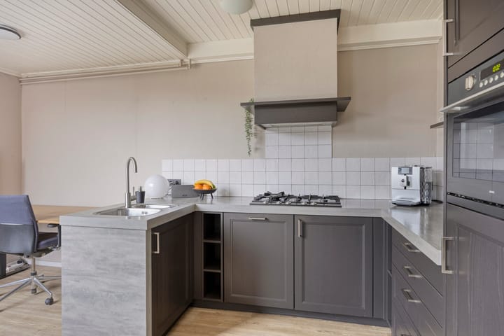 Foto 13 van van Dedemlaan 9