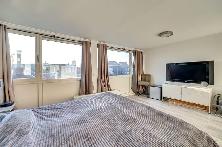 Foto 25 van Burgemeester de Bordesplein 11