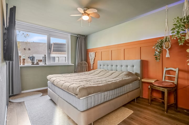 Foto 4 van Roodvalk 4