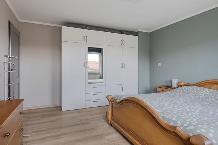 Foto 20 van Ruiterspoor 37