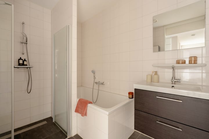 Photo 19 of Tollensstraat 55-X