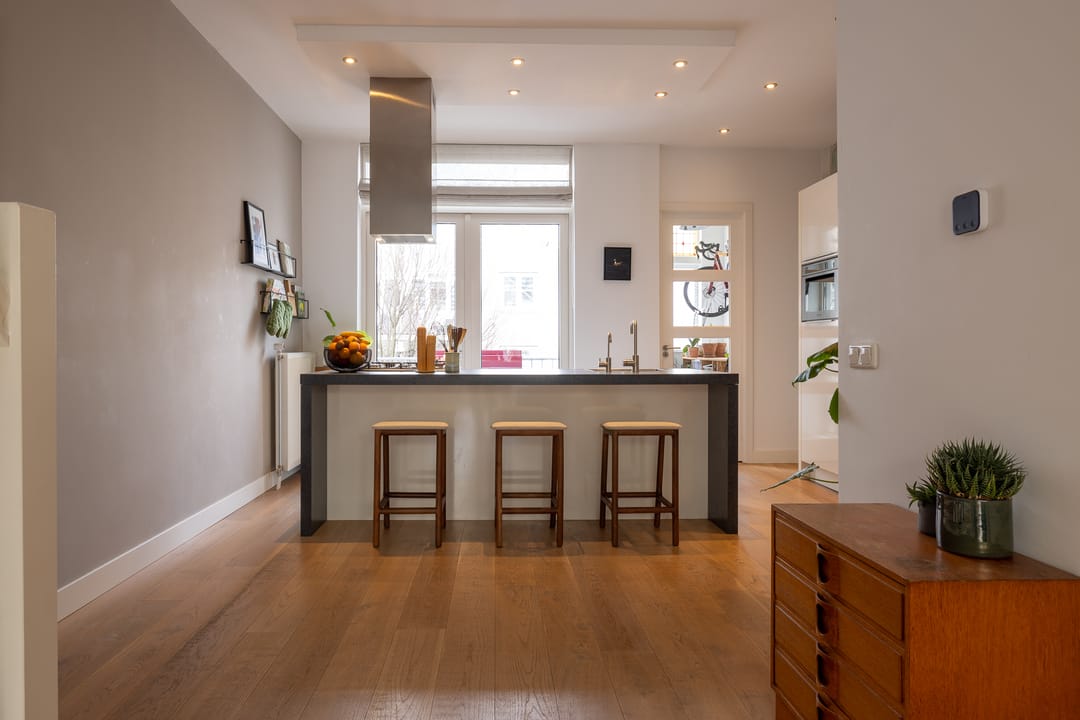 Foto 13 van Joost van Geelstraat 43-A