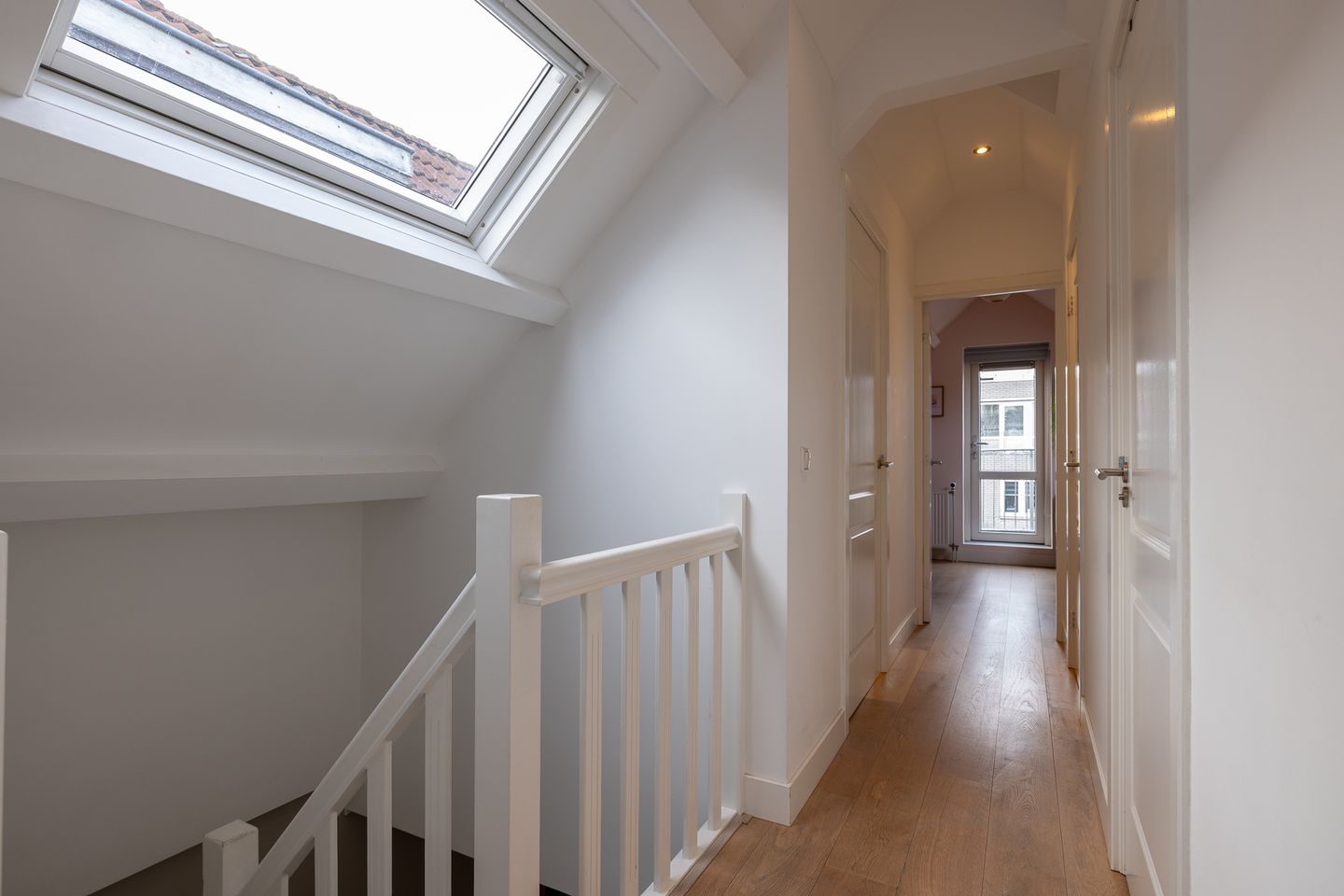 Foto 25 van Joost van Geelstraat 43-A