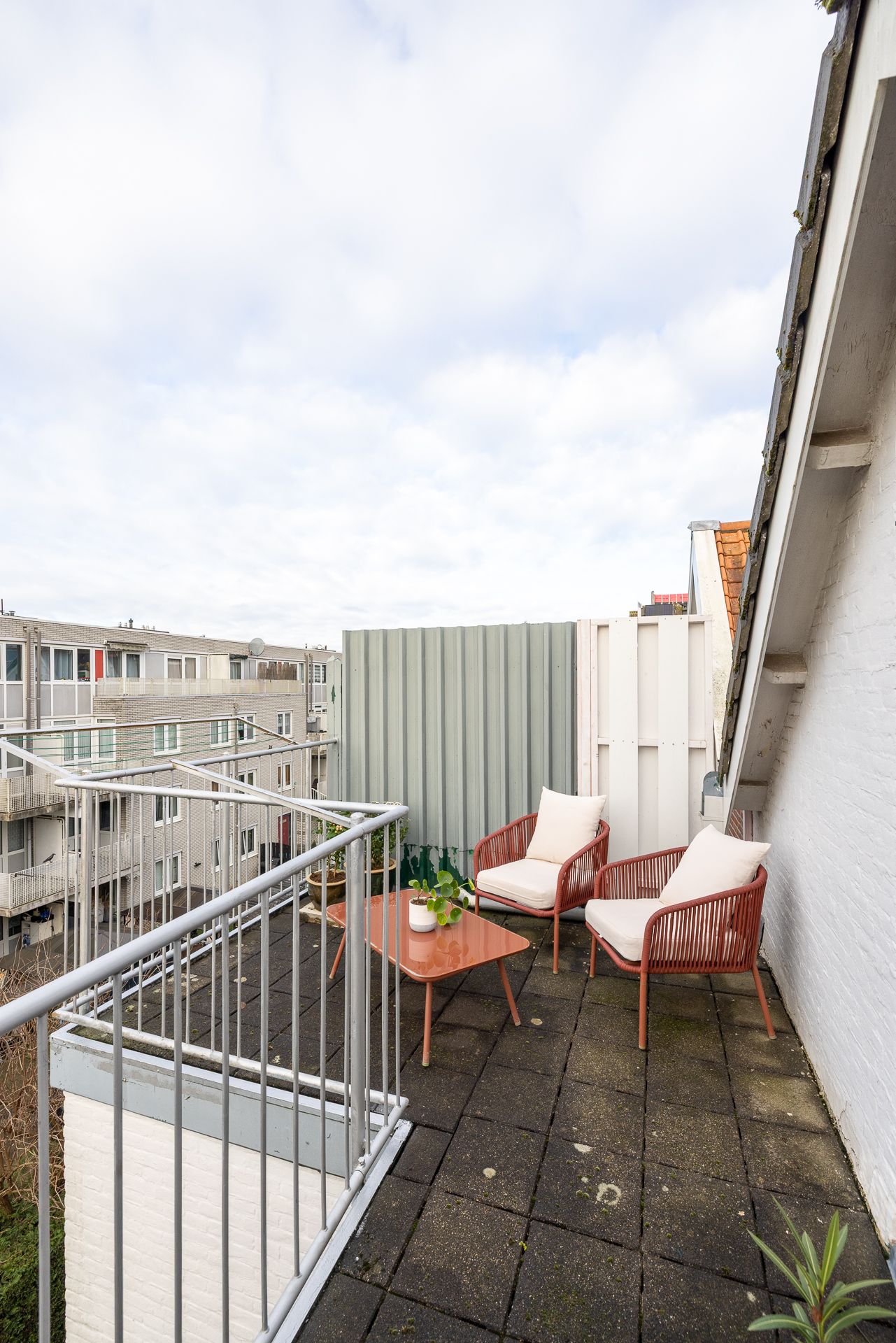 Foto 30 van Joost van Geelstraat 43-A