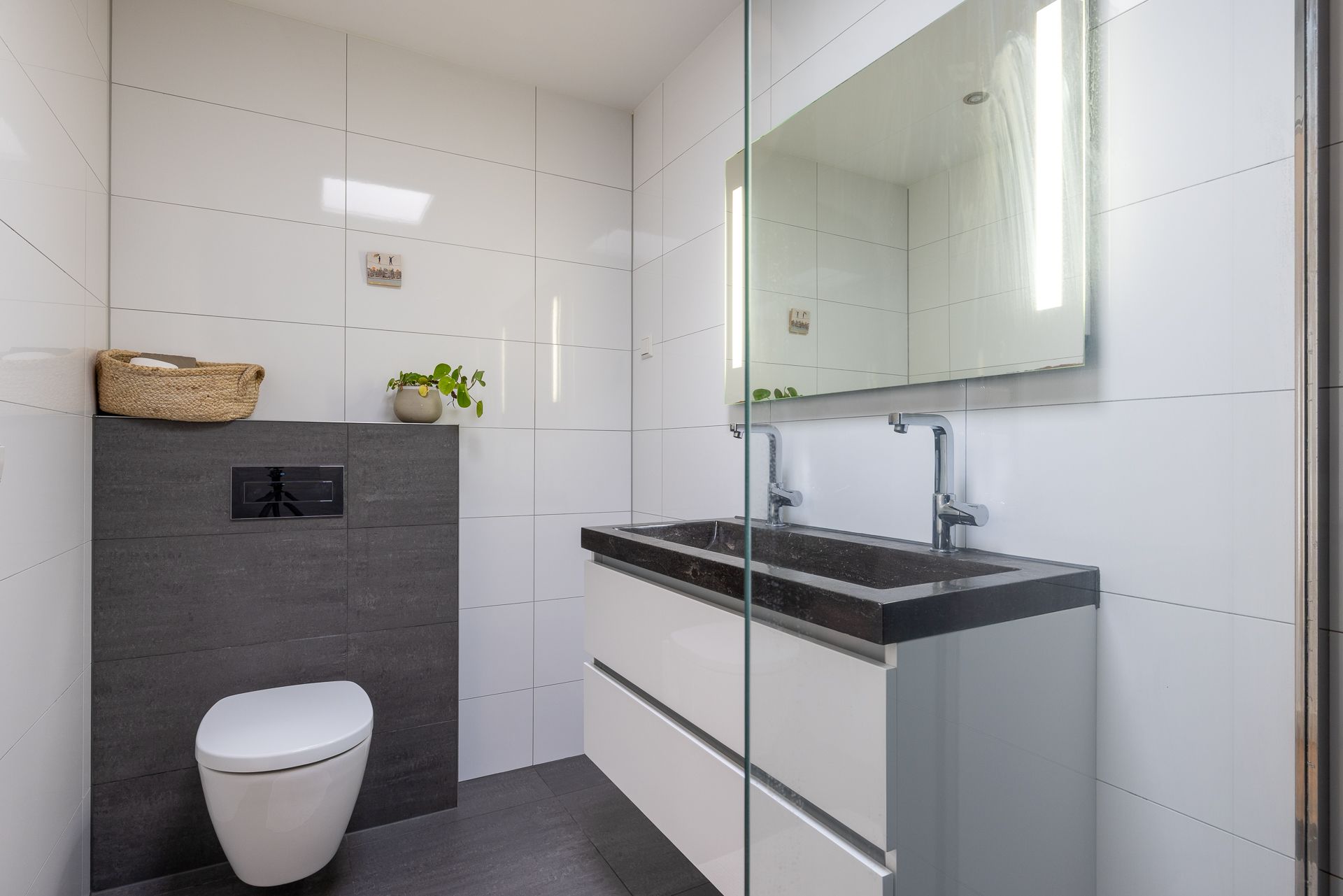 Foto 33 van Joost van Geelstraat 43-A